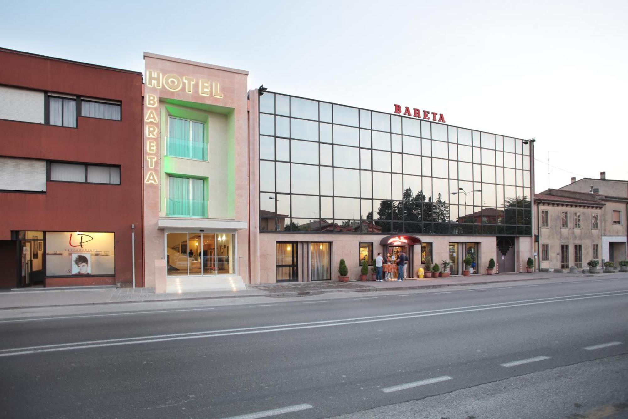 Hotel Bareta 3*
